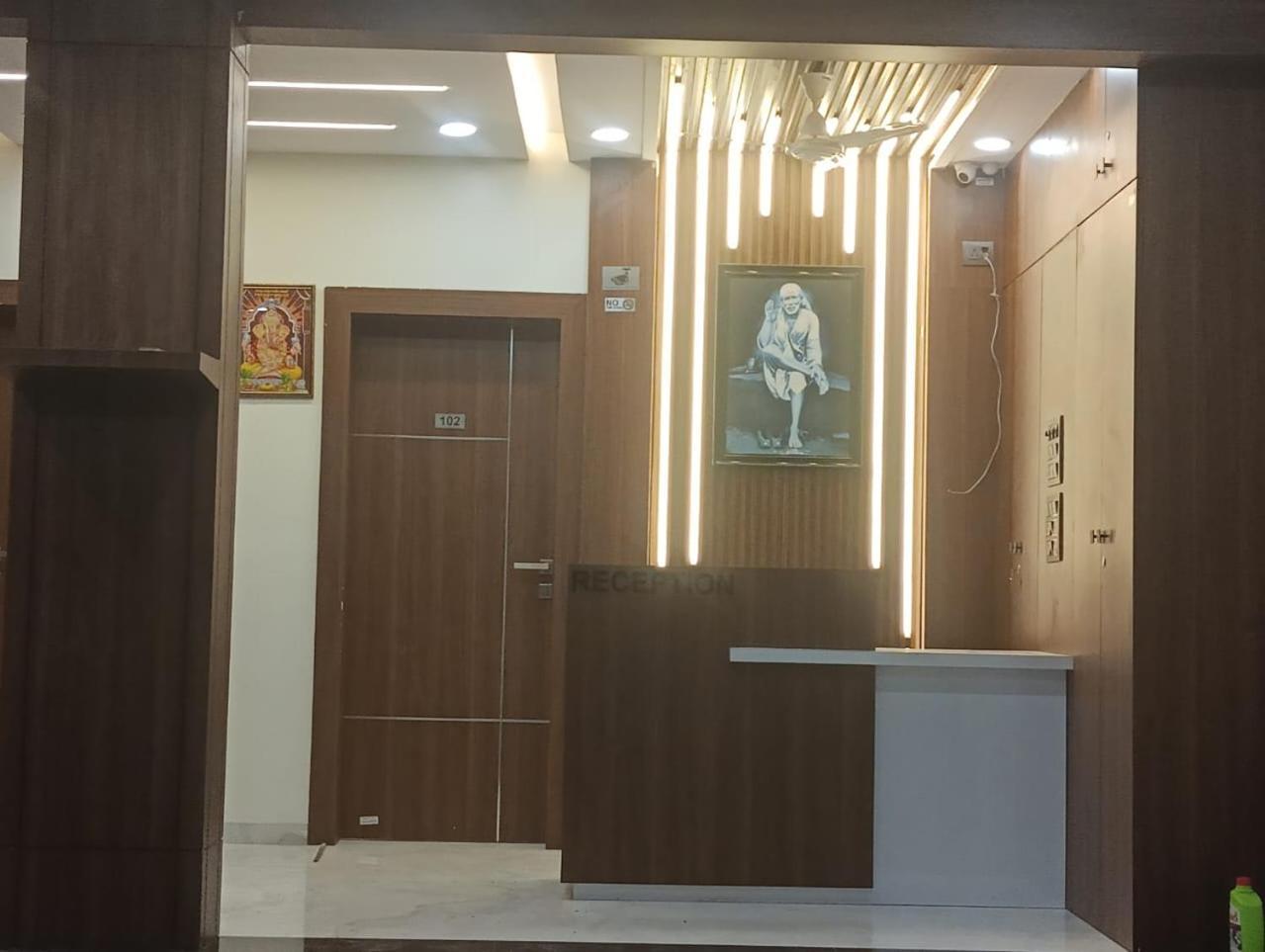 Hotel Sai Sandesh Ширді Екстер'єр фото